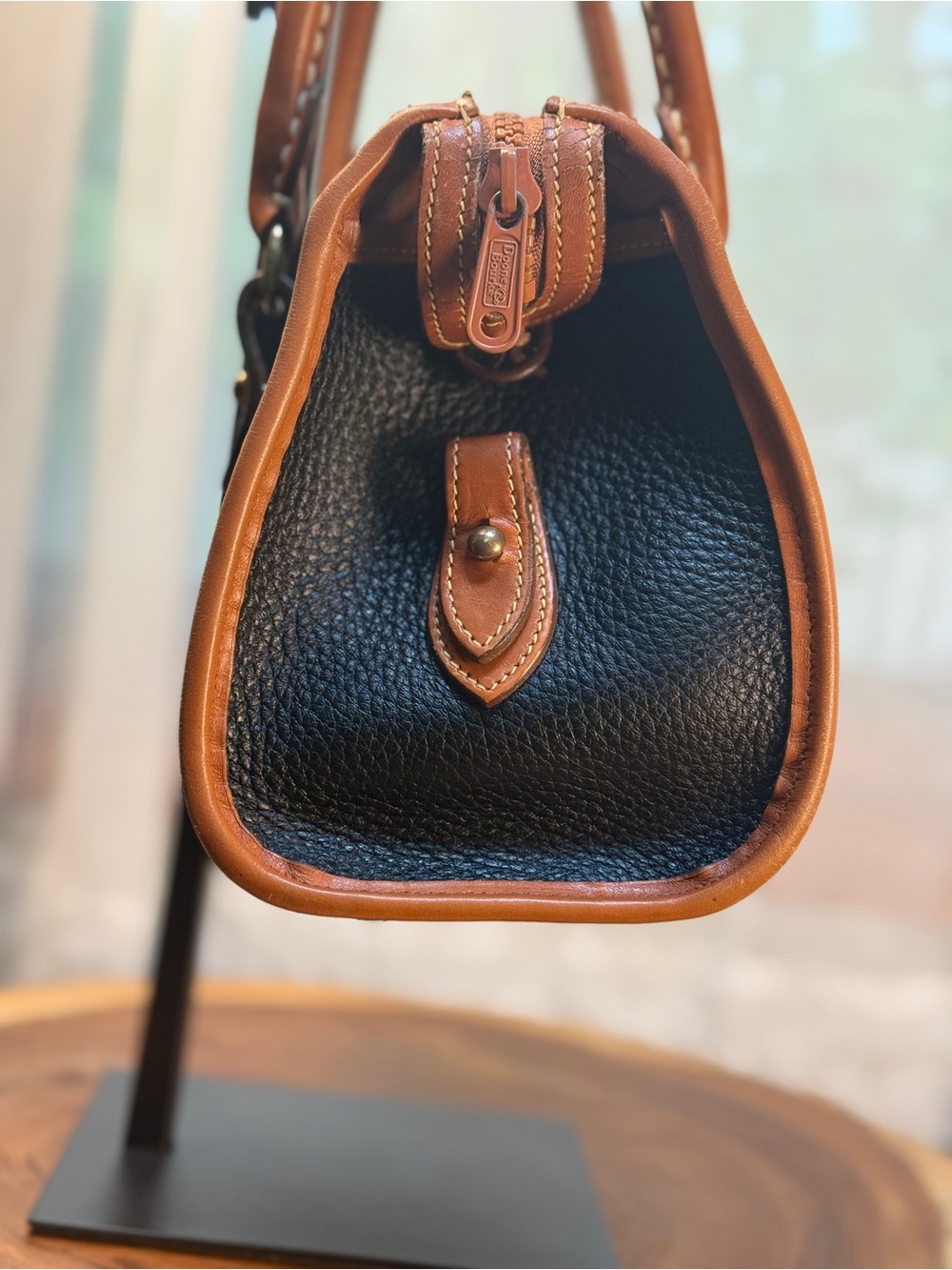Dooney & Bourke Vintage AWL Satchel Black Leather British Tan Trim EUC - Picture 6 of 14